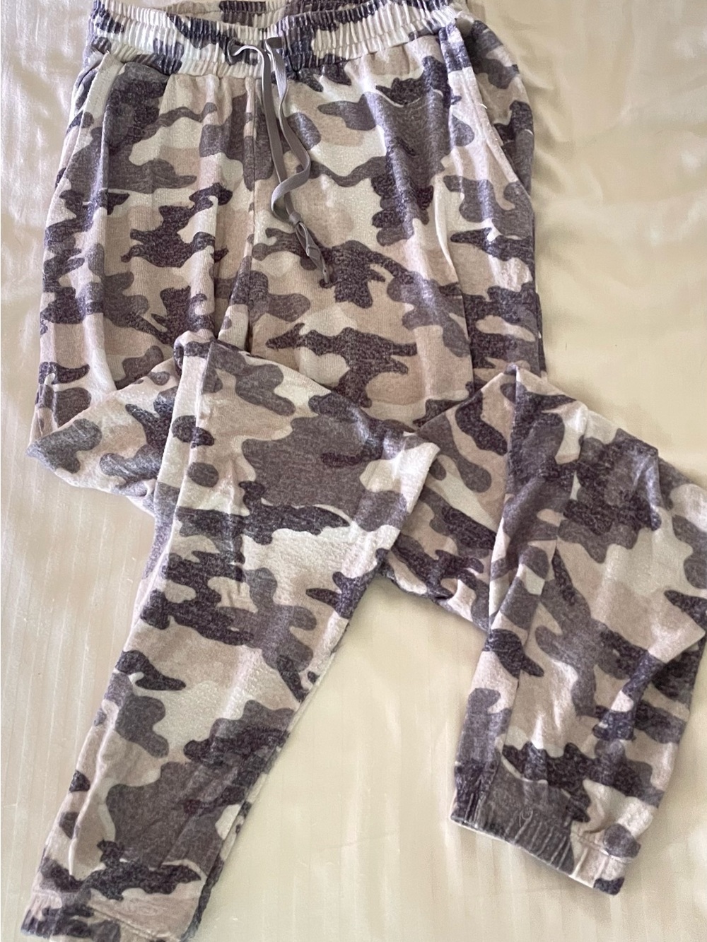 ZYIA Gray & White Camo Track Joggers